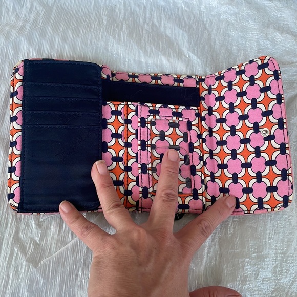 VERA BRADLEY WALLET - Picture 5 of 5